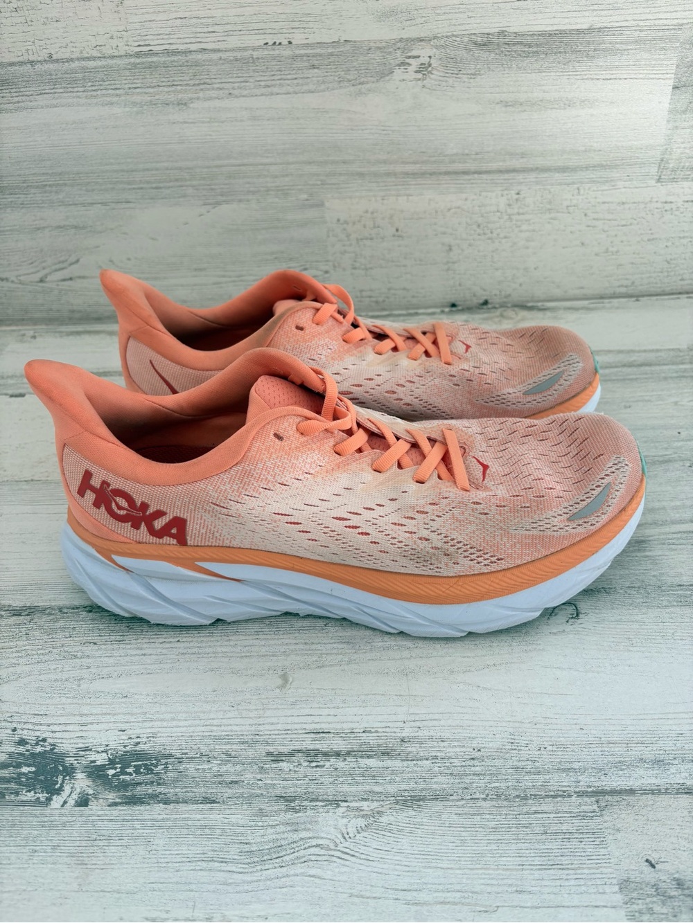 HOKA Women’s Size 9.5 Clifton 8 Lace Up Running Shoes In Peach